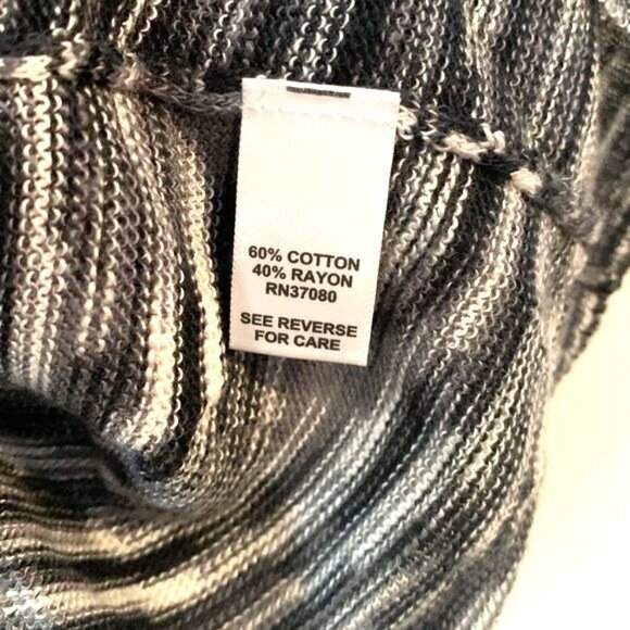 Cato Woman Open Front Cardigan 22/24W Gray/Black Striped 60% Cotton 40% Rayon - Picture 3 of 6